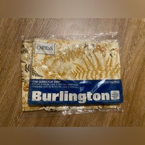 Vintage Queen Flat Sheet & Standard Pillowcase (ASO Stranger Things 4)